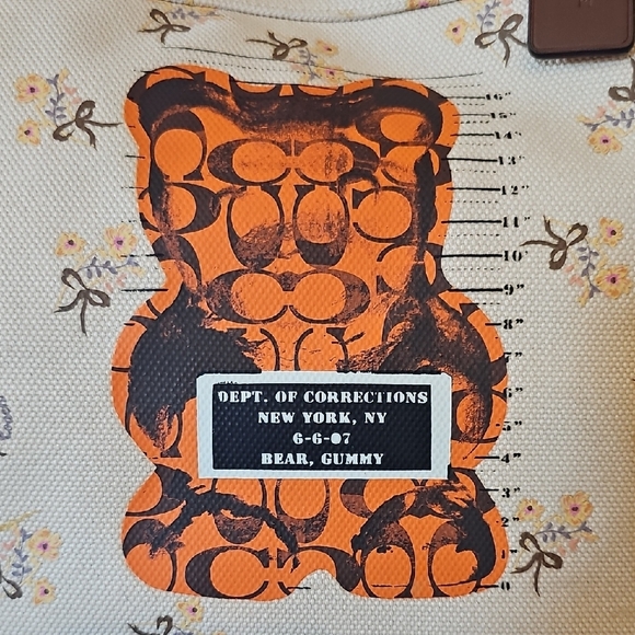 Coach VANDAL GUMMY BEAR Floral Canvas Tote EUC - Picture 3 of 14